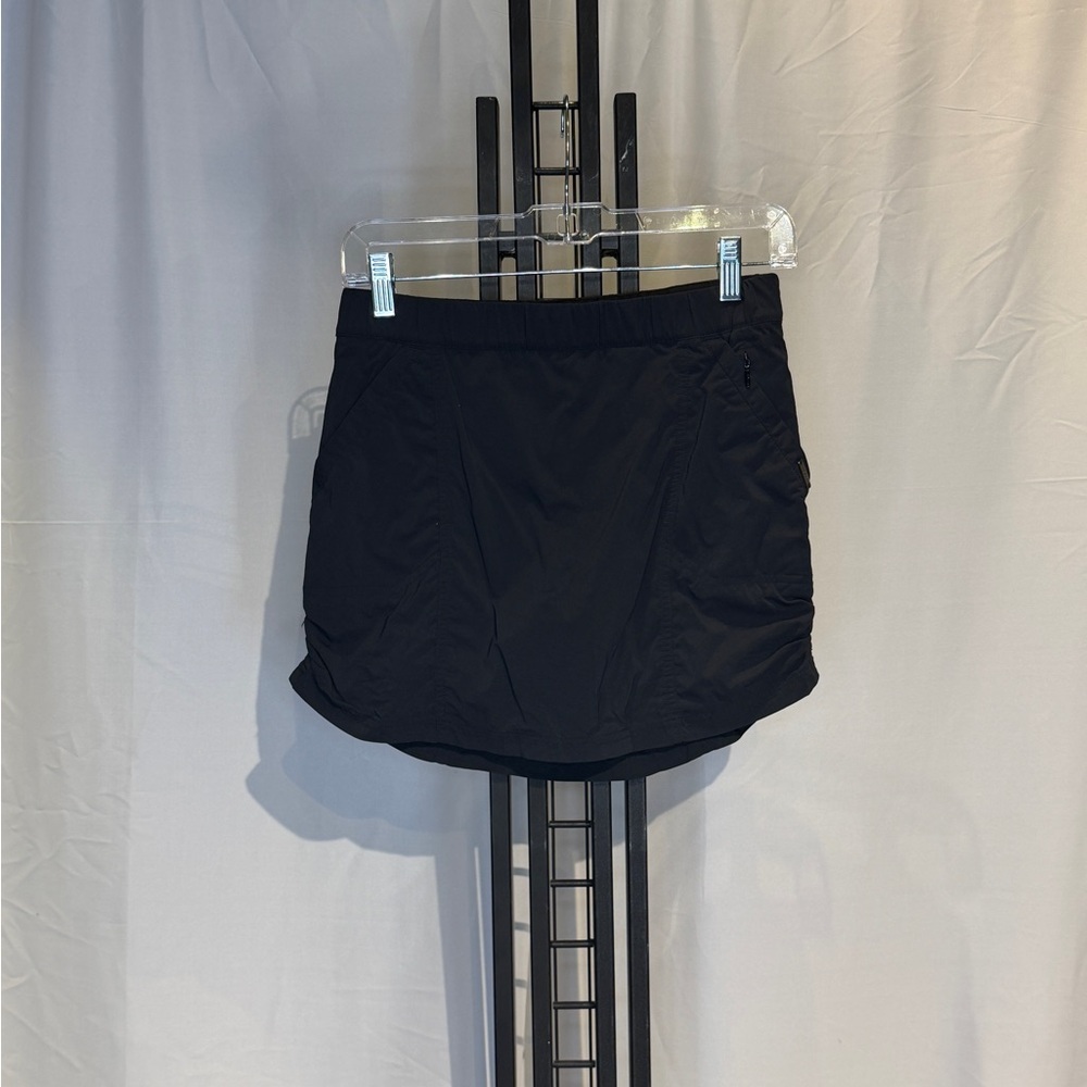 Prana Women's Classic Black Skort‎